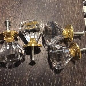 Beautiful 4. Crystal knobs
